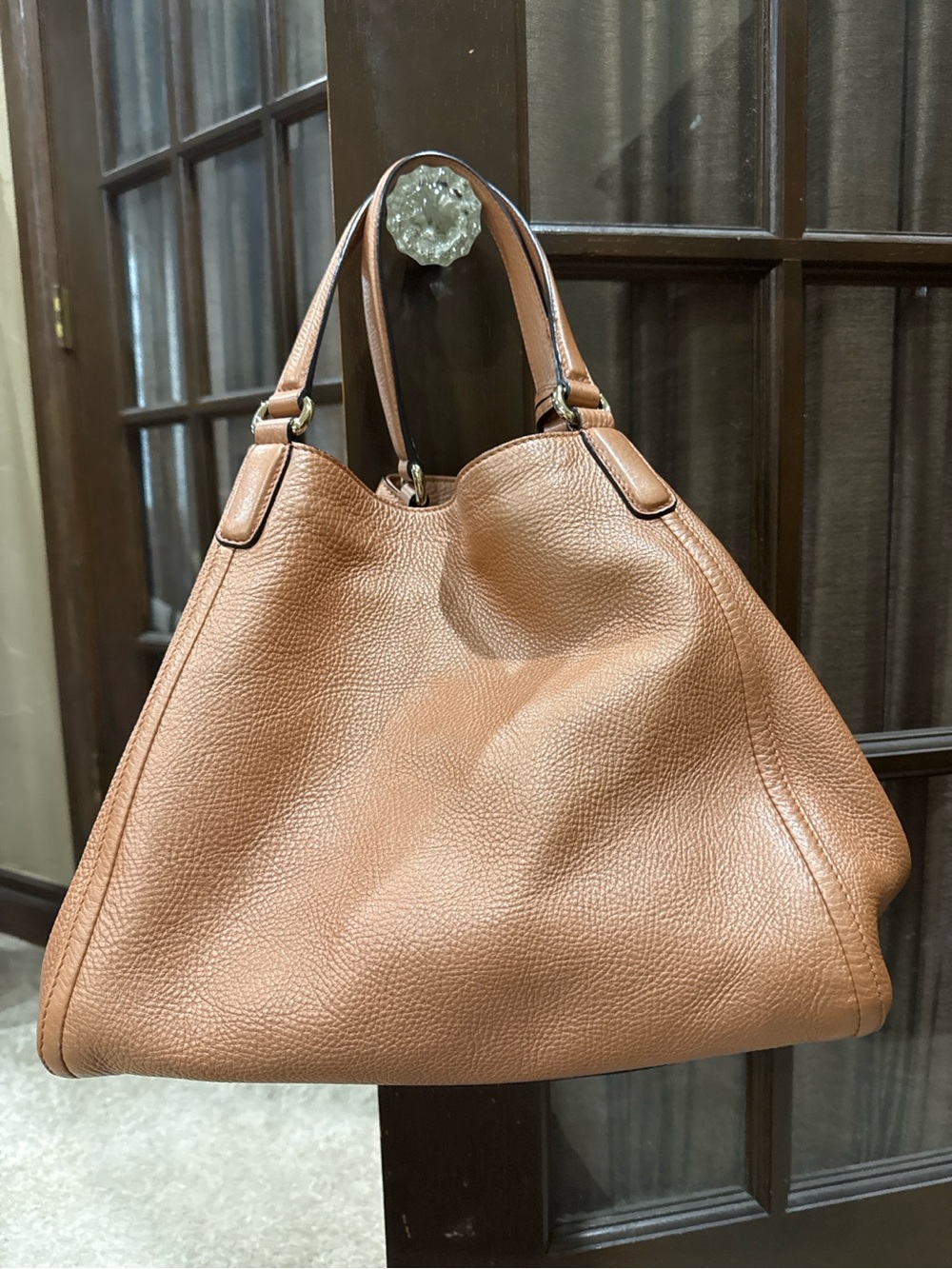 Authentic Gucci Soho Leather Hobo - Picture 2 of 11